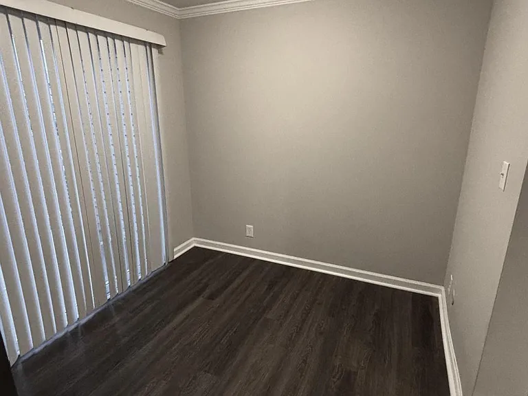172 Alexander Blvd — Photo 8