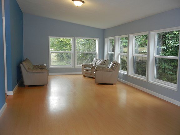 4th image of 19912 231st Avenue Ct E