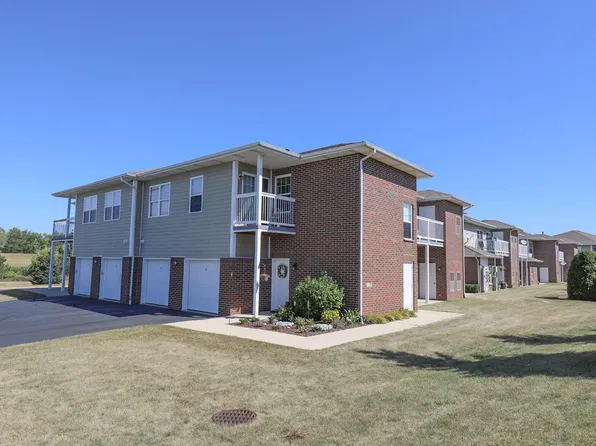 6865 99th Pl #7-1, Pleasant Prairie, WI 53158
