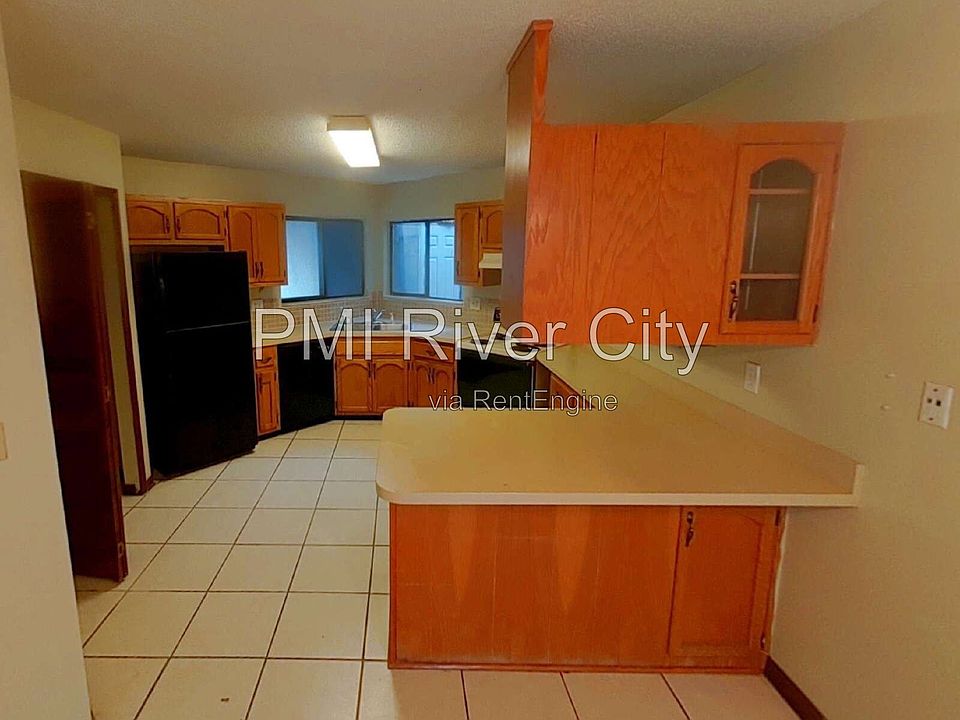 1st image of 1192 Romaine Cir W