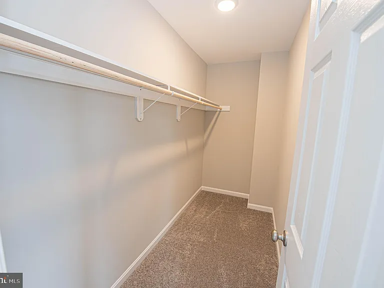 242 Morgans Ct — Photo 43