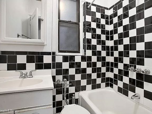 5th image of 188 Suffolk St APT 3A