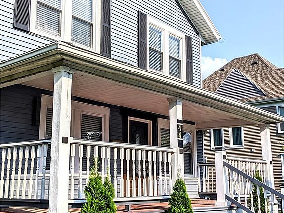 2nd image of 44 Horace St