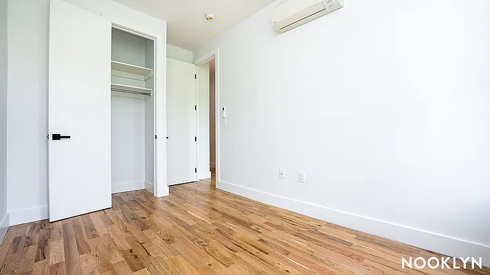 Rented by Nooklyn NYC LLC | media 7
