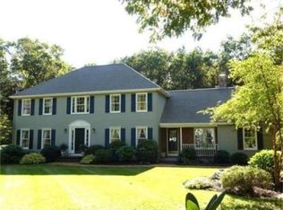 13 Gary Rd, Foxboro, MA 02035