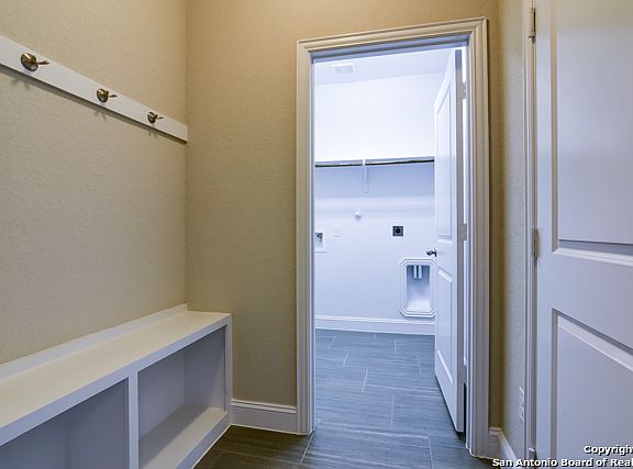 2nd image of 1401 Kamryn Way