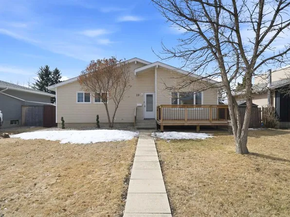 29 N Osborne St, Red Deer, AB T4N 5C1
