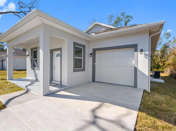 10271 Lake Dr, New Port Richey, FL 34654