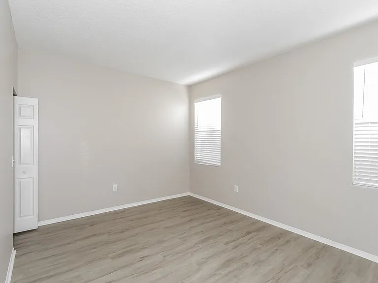 4064 Festival Pointe Blvd — Photo 10