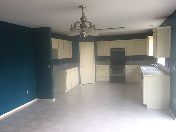 4th image of 18510 36th Ave E