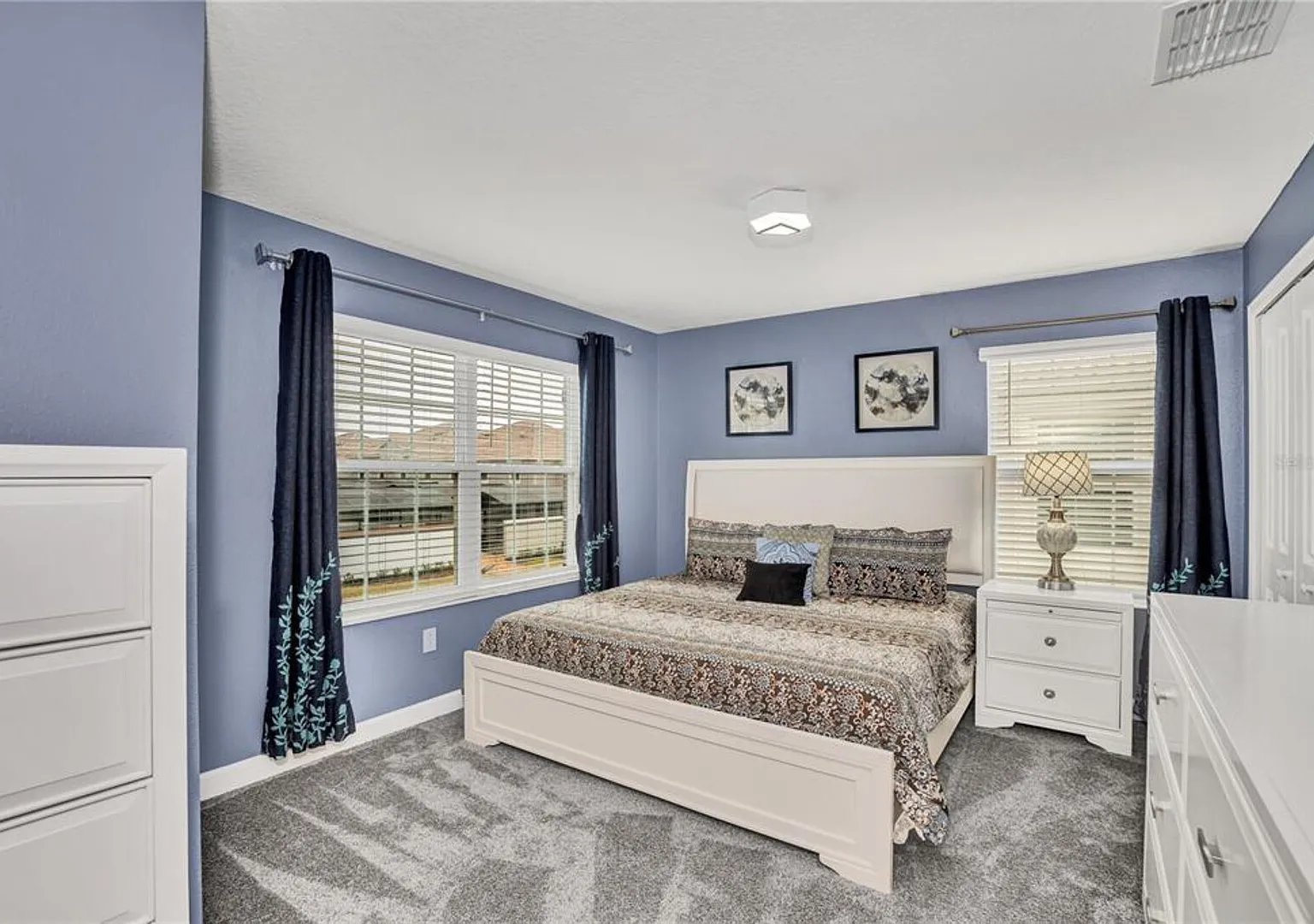 5021 WA - Stunning Townhome with Private Pool — Photo 4