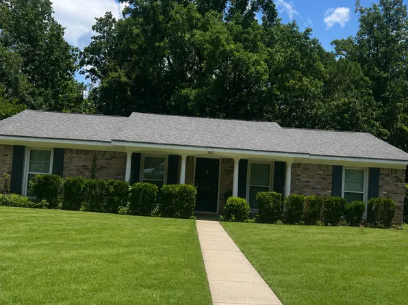860 Nassau Dr, Mobile, AL 36608