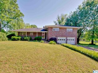 910 Brahma St, Athens, AL 35611
