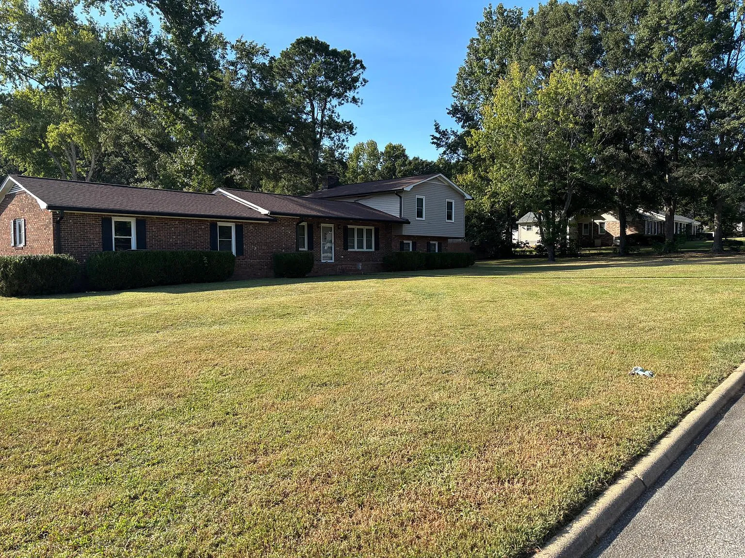 103 Shiloh Ln — Photo 2