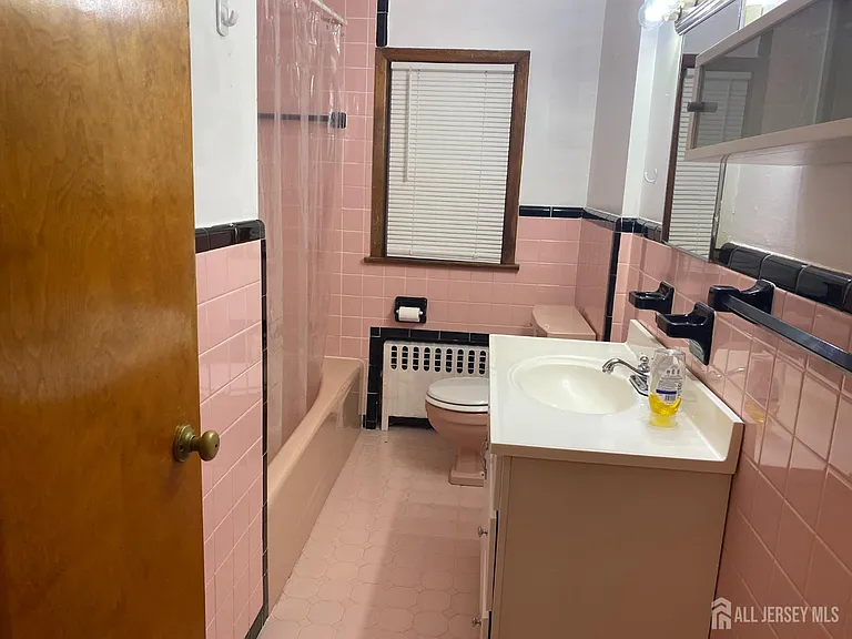 123 Highland Ave — Photo 7
