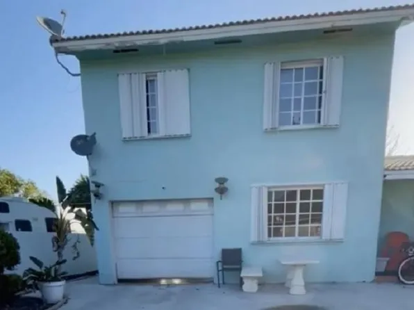 22315 SW 115th Ave, Miami, FL 33170