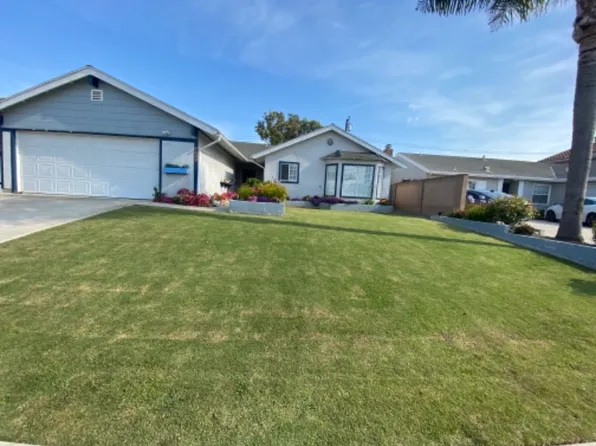 17045 Warner Newland, Huntington Beach, CA 92647