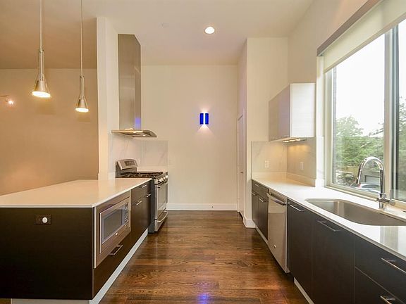 5th image of 4109 Marina St Unit A