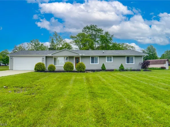 9109 Seminole Ln, Macedonia, OH 44056