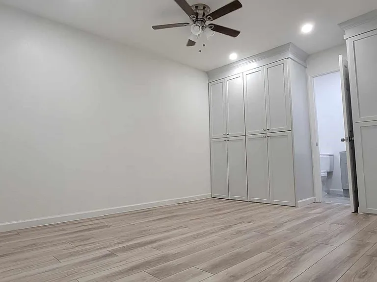 7409 Valeda Dr — Photo 9