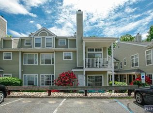 1165 Richmond Rd, Mahwah, NJ 07430