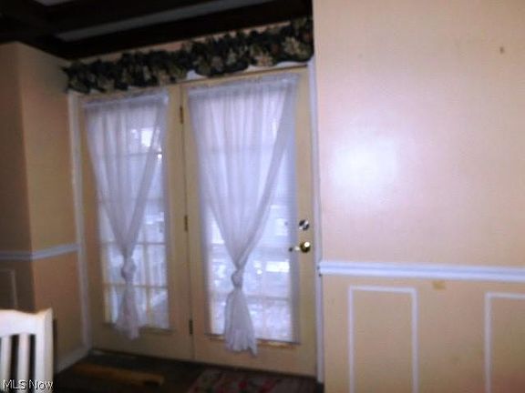 5th image of 7011 Lake Ave