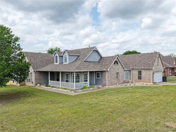 814 S Tall Chief St, Skiatook, OK 74070
