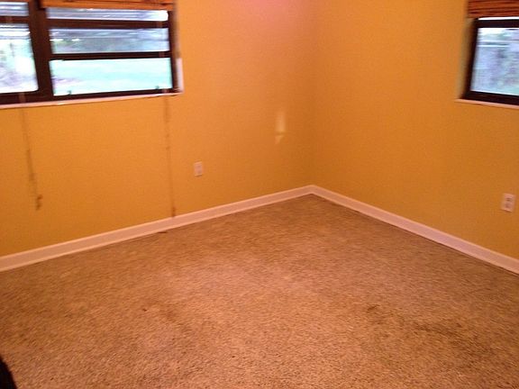 4th image of 1308 Marshall Dr
