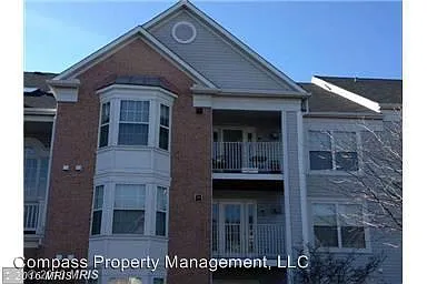 2002 Phillips Ter Unit 10 photo 1