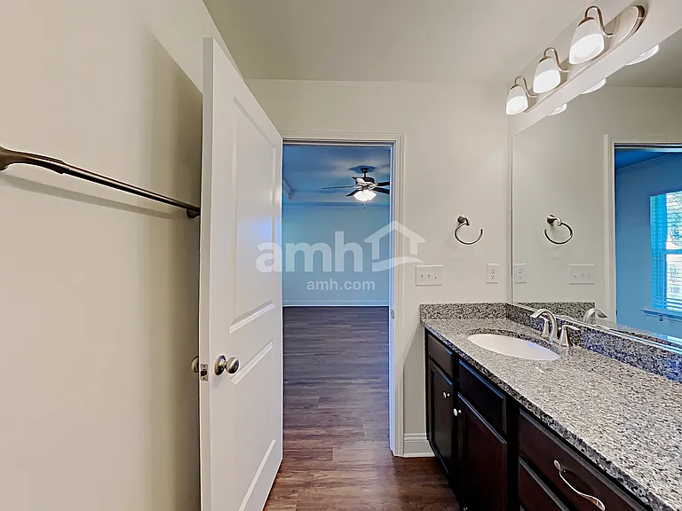 409 Levon Ct — Photo 17