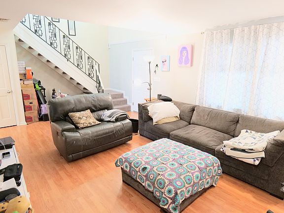3rd image of 3441 Laredo Dr Unit 28