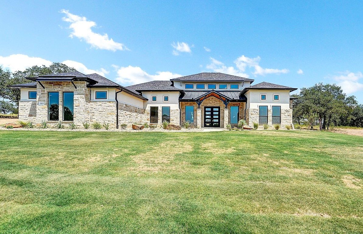 1032 Estancia Blvd, Weatherford, TX 76088 Zillow