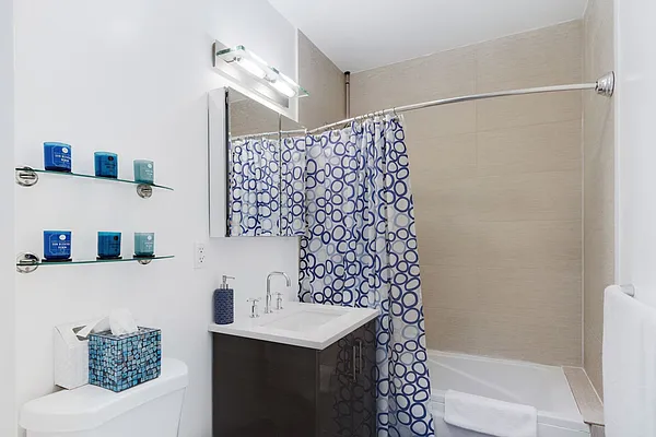 Sold by Compass | media 5