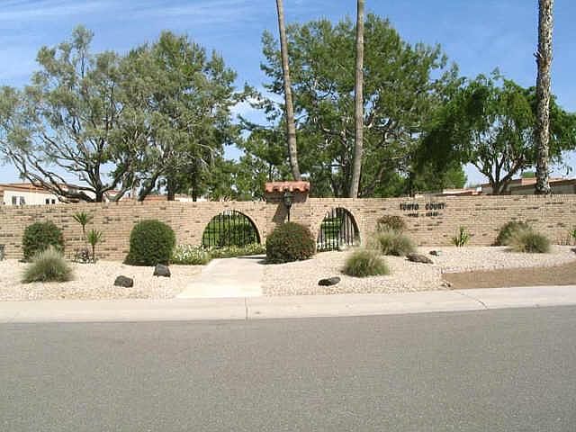 1st image of 10026 N HAWTHORN Drive