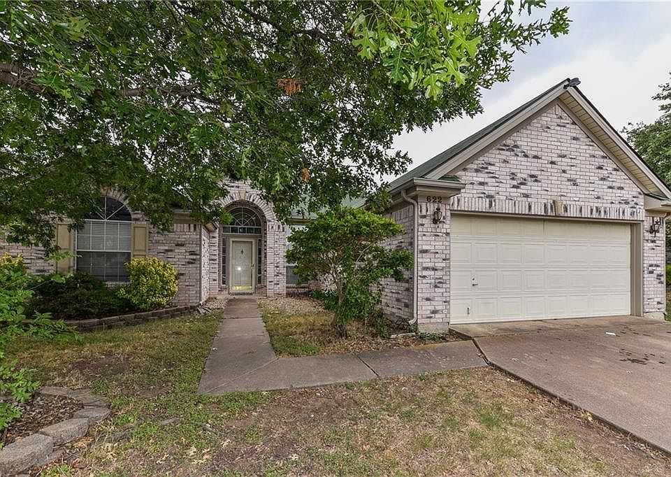 1st image of 622 Engleside Dr