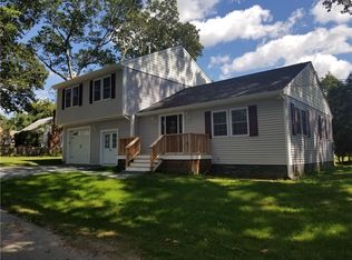 23 Shadbush Trl, Narragansett, RI 02874
