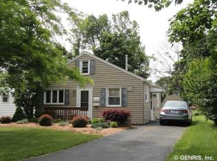 385 Leonard Rd, Rochester, NY 14616