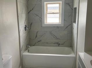 36 Garfield St FLOOR 3, Central Falls, RI 02863