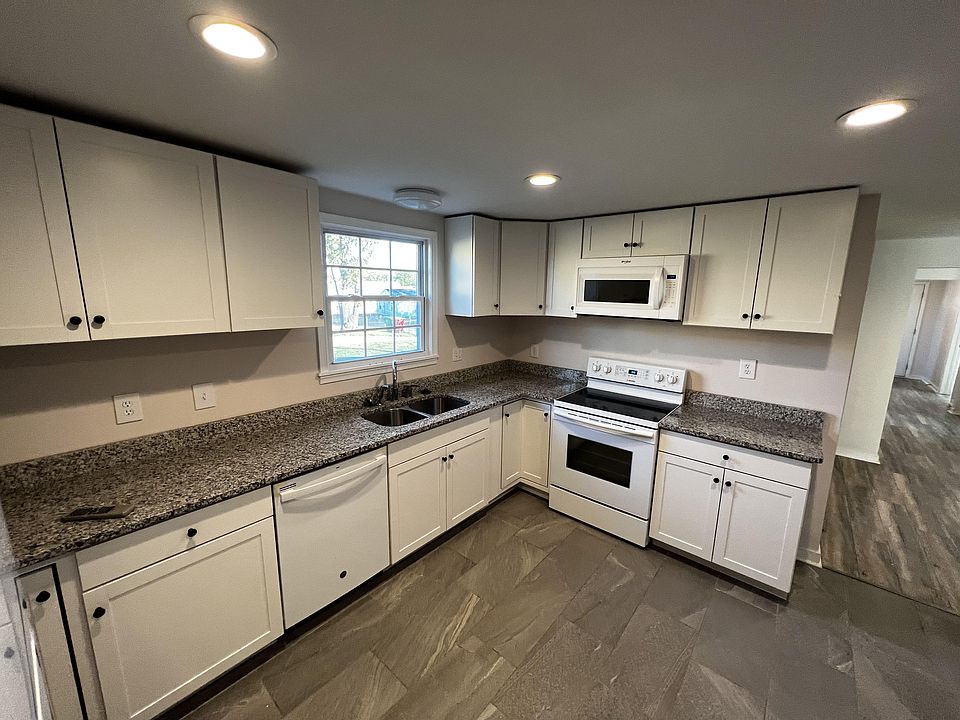 1st image of 413 Saint Mark St #12797960