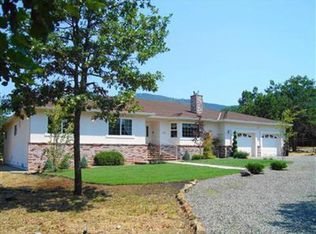 160 Lloyd Dr, Grants Pass, OR 97526