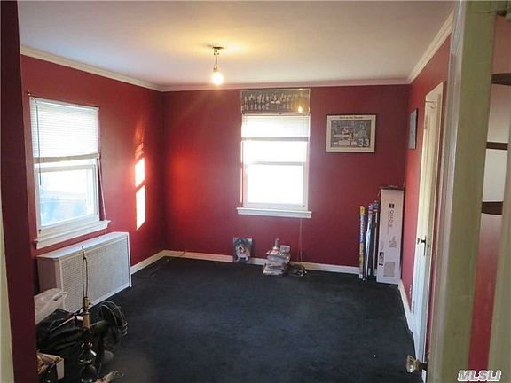 5th image of 69-21 179 Street
