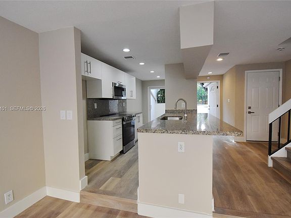 5th image of 853 NW 80th Ter #2