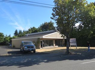18617 E Burnside St, Portland, OR 97233