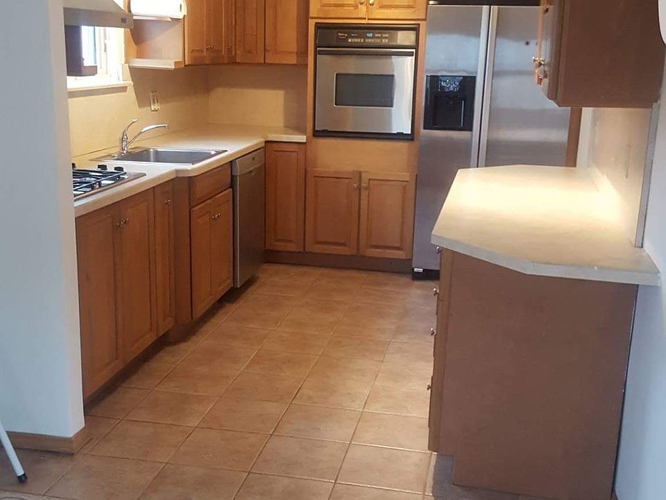 1st image of 2238 47th St #5