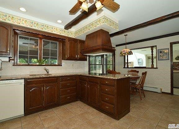 5th image of 9 Markwood Ln