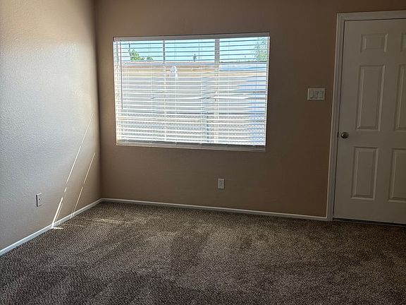 3rd image of 206 Platinum St #1