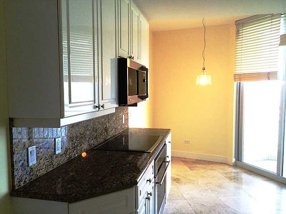 5th image of 808 Brickell Key Dr APT 3002