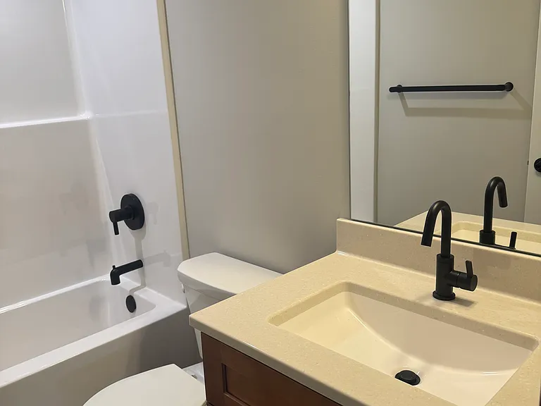 204 W Ida — Photo 19