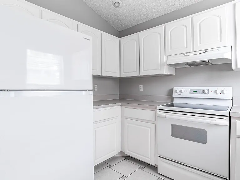110 Riverraft Ct — Photo 24
