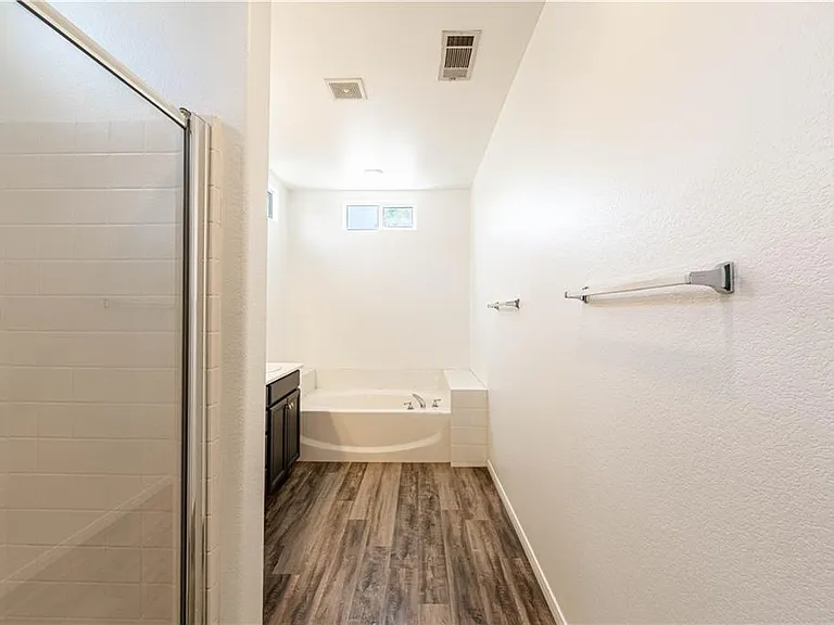 26345 Avenida Quintana — Photo 16